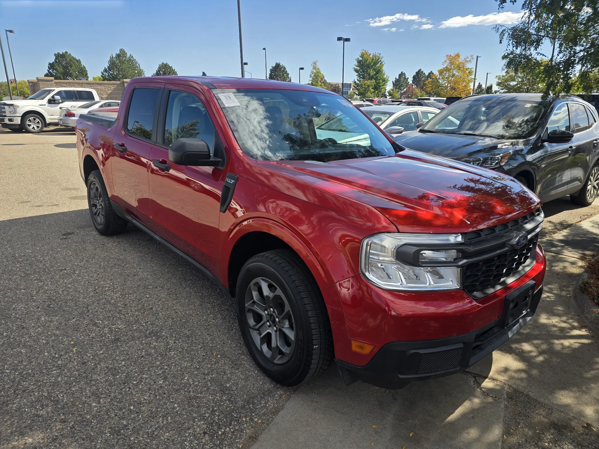Used 2022 Hot Pepper Red Tinted Clearcoat Metallic Ford XLT image 17