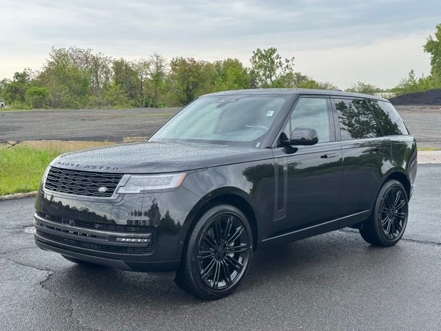 New 2026 Santorini Black Land Rover SE image 1