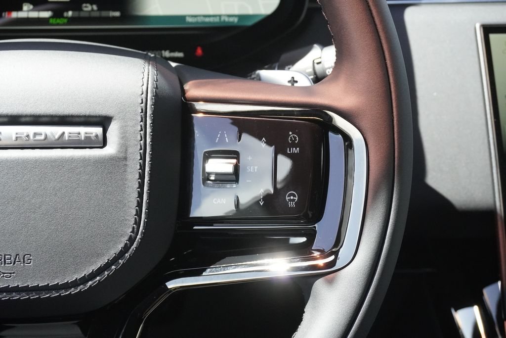 New 2026 Borasco Grey Land Rover Dynamic SE image 13