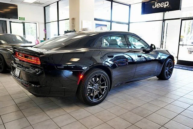 New 2026 Diamond Black Crystal Pearlcoat Dodge Scat Pack Plus image 8