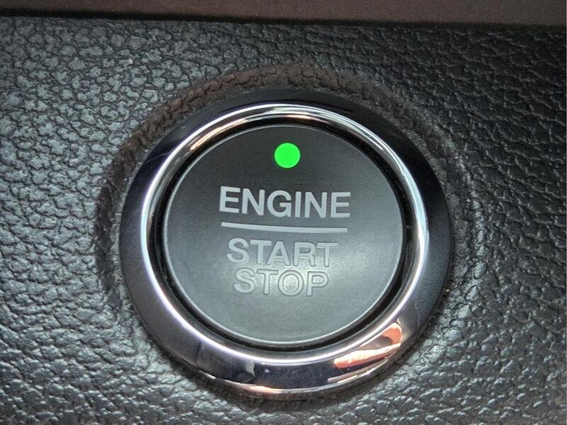 Used 2020 White Metallic FORD KING RANCH 4X2 image 31