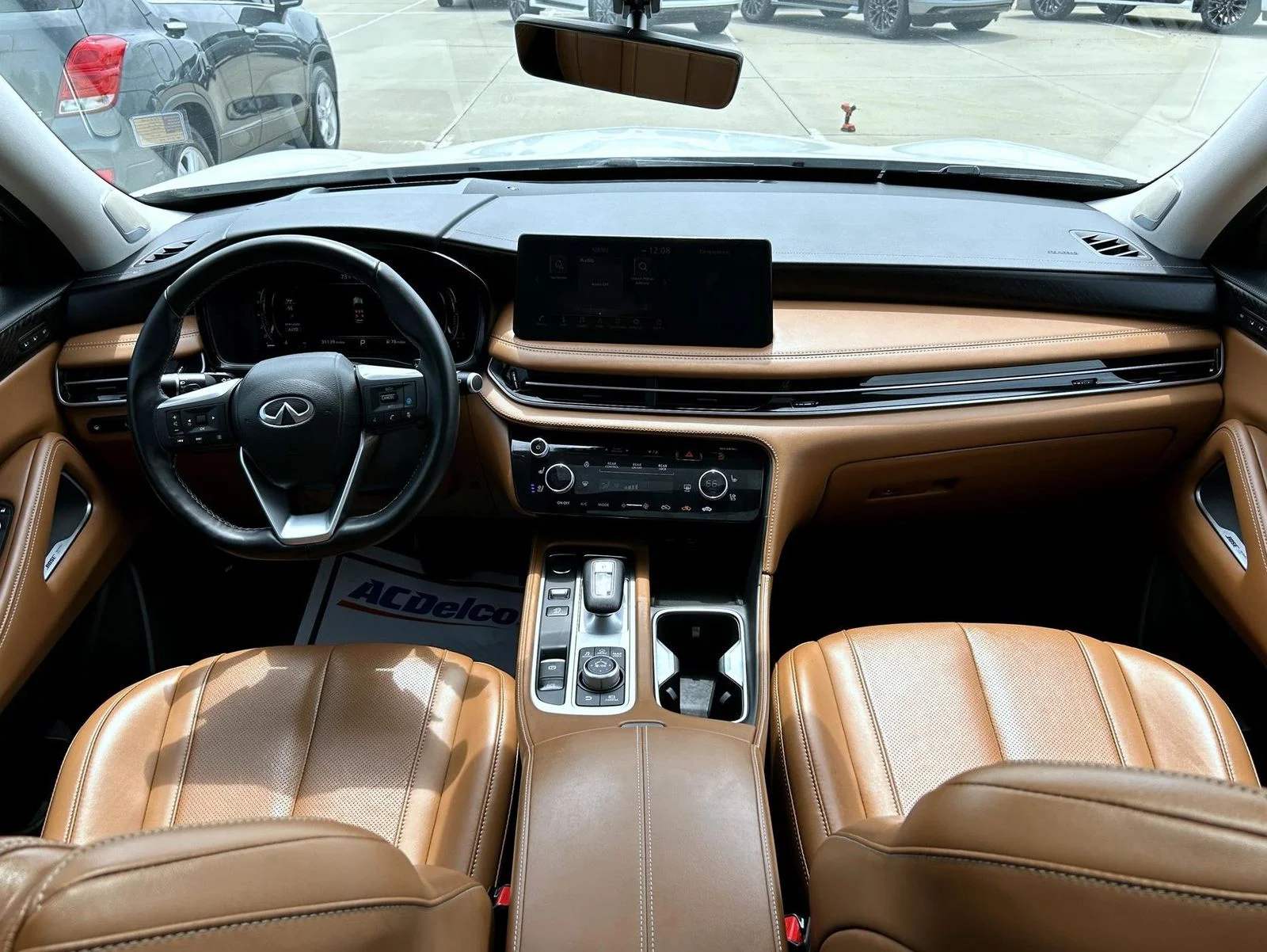 Certified Used 2023 White INFINITI Sensory image 12