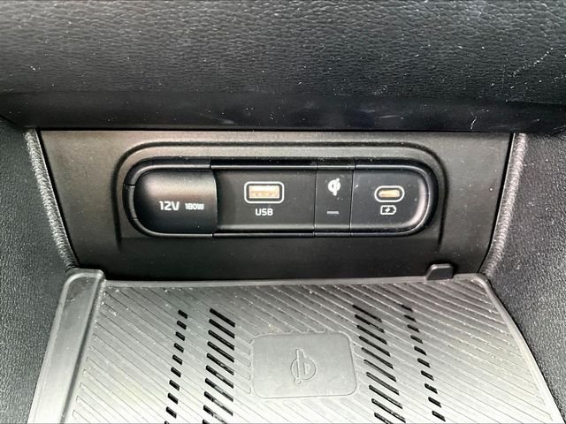 Certified Used 2024 White Kia X-Pro Prestige image 20