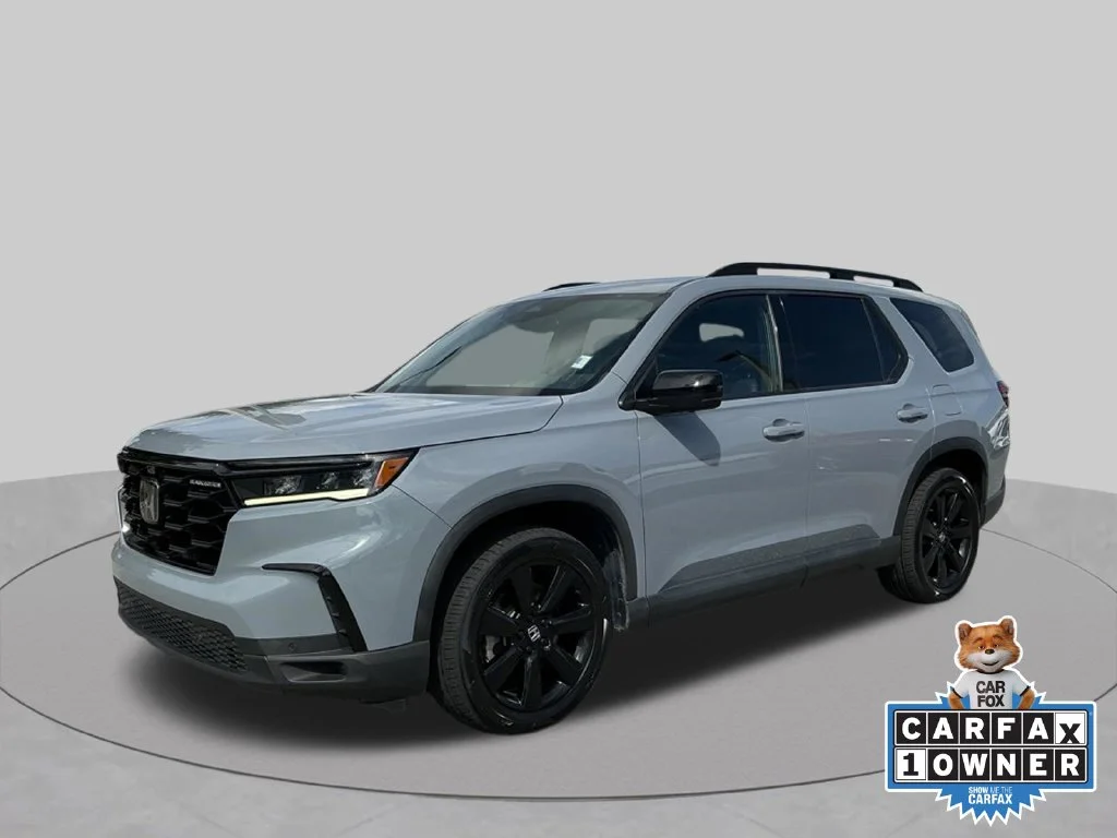Used 2025  Honda Black Edition image 1