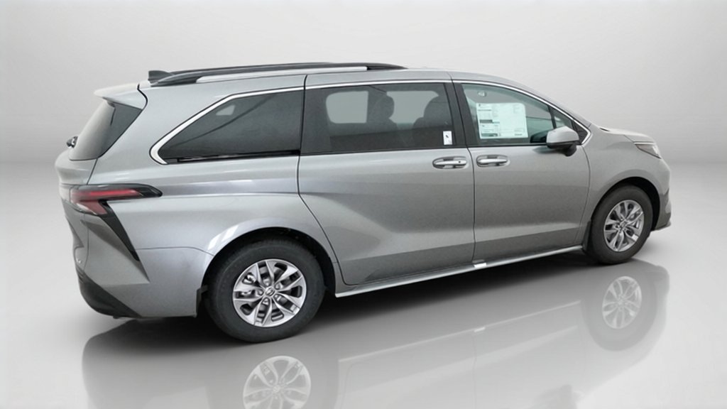 New 2026 Heavy Metal Toyota XLE image 38