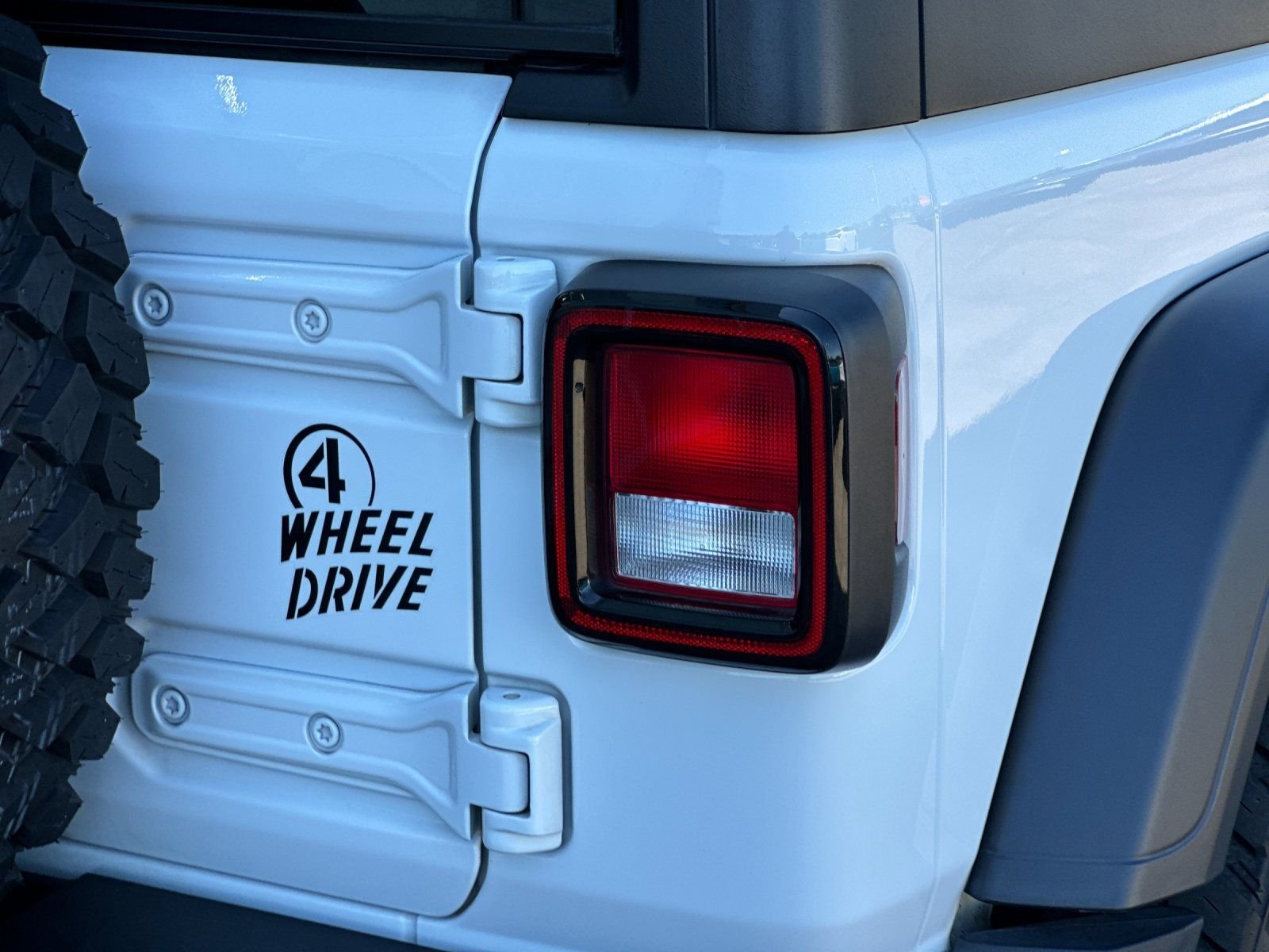Used 2022 Bright White Clearcoat Jeep Unlimited Willys image 25