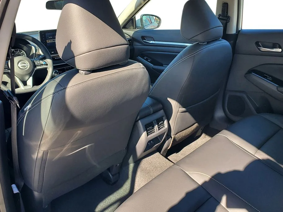 2025 Nissan Altima SL - Photo 12