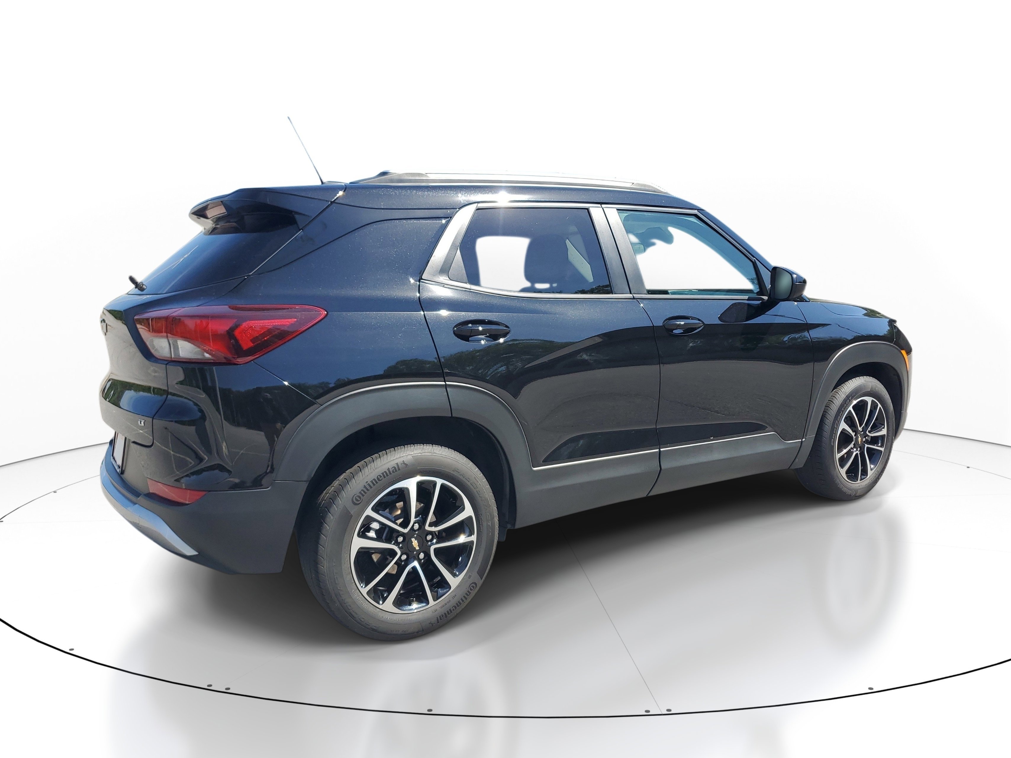 Used 2025 Black Chevrolet LT image 5