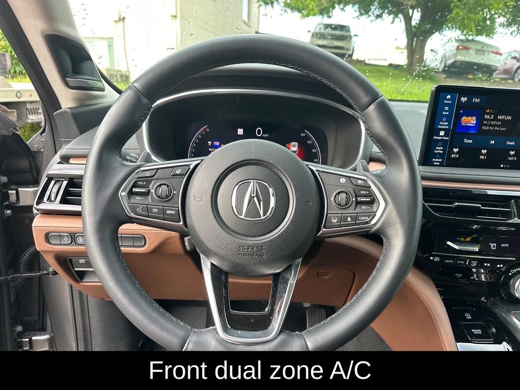Used 2025 Liquid Carbon Metallic Acura Technology Package image 9