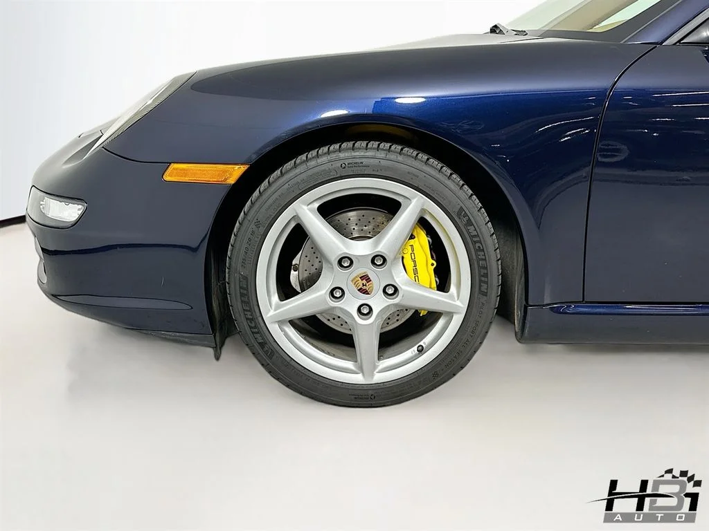Used 2006  Porsche Carrera image 17