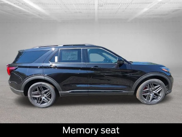 New 2026 Agate Black Metallic Ford ST image 8