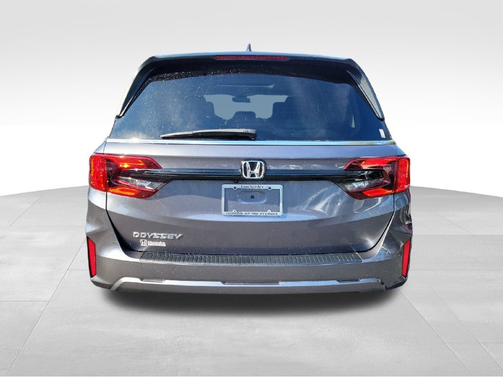 Certified Used 2026 Modern Steel Metallic Honda EX-L image 9