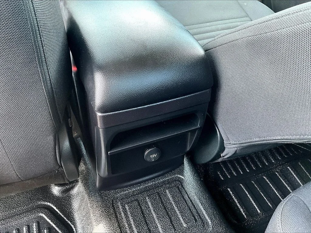 Used 2022 White Ford XL image 13
