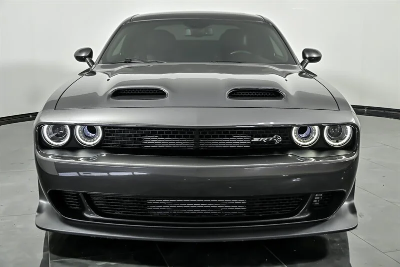 Used 2020 Granite Pearl Coat Dodge SRT Hellcat Redeye image 4