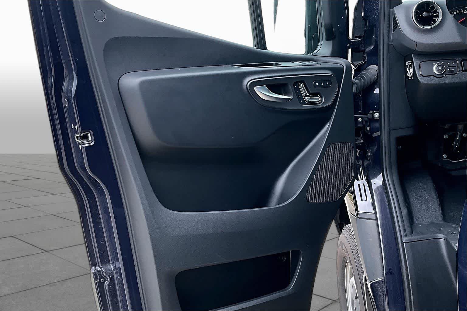 Used 2025 Black Blue Mercedes-Benz  image 15