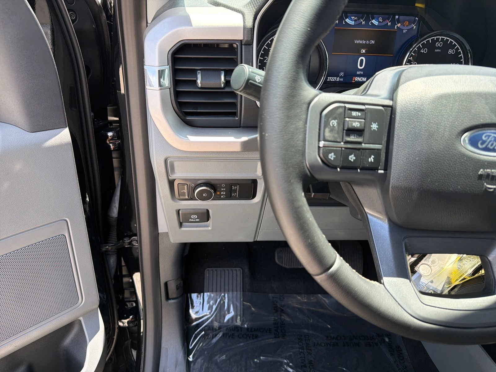 Used 2023 Black Ford XLT image 16