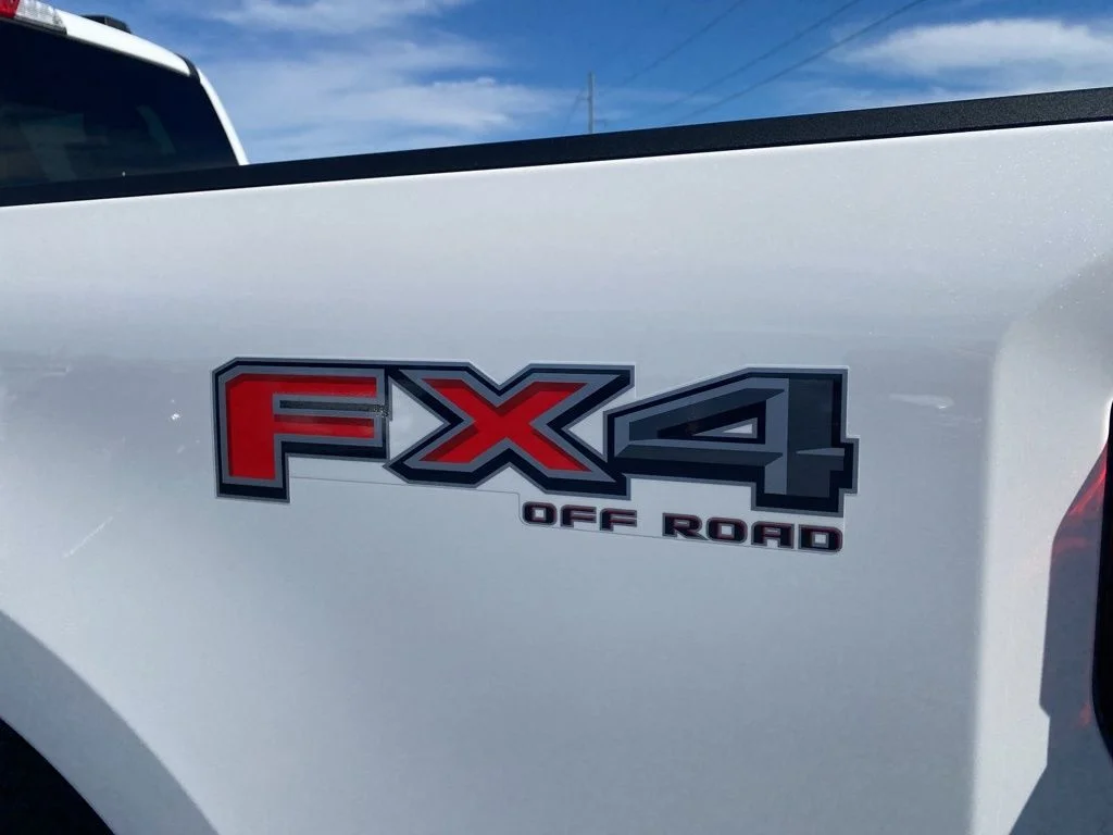 New 2026 Star White Metallic Tri-Coat Ford F-250® Lariat® image 46