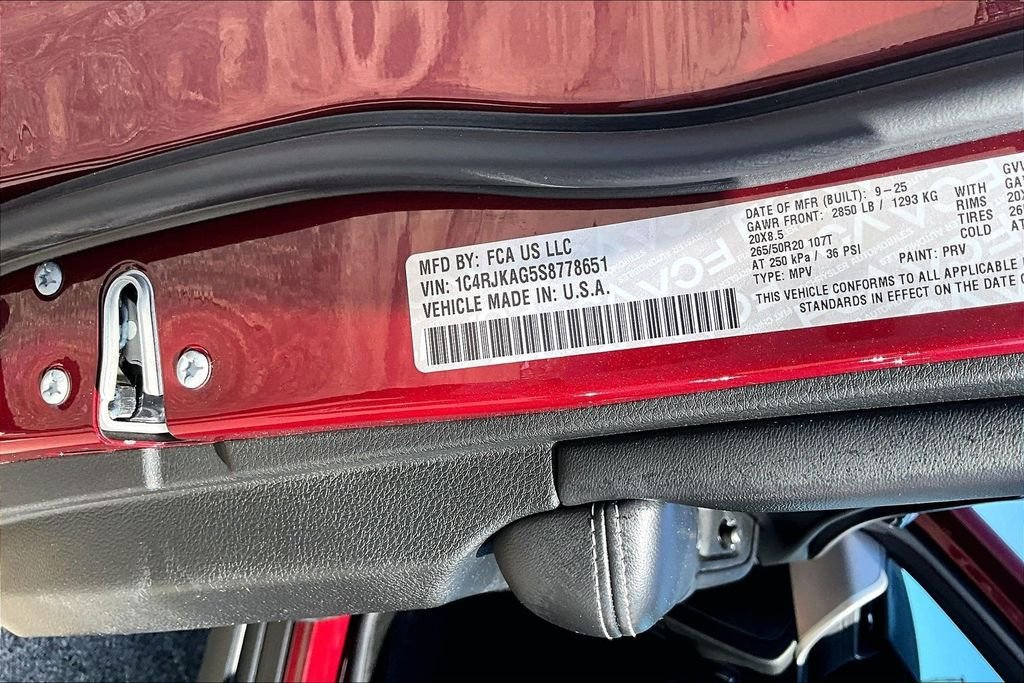 Used 2025 Red Jeep Altitude image 23