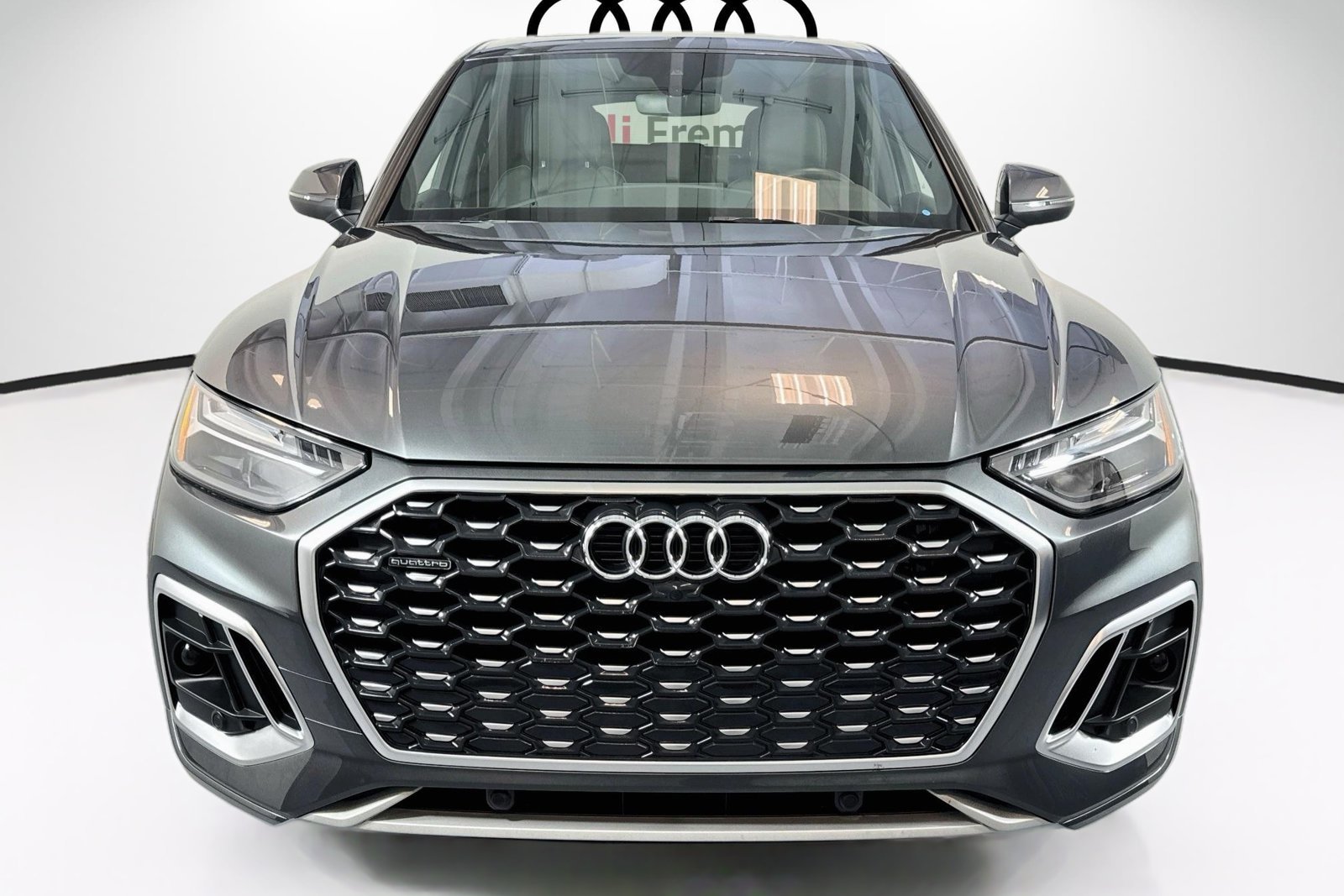 Used 2023 Daytona Gray Pearl Effect Audi S line Premium image 2