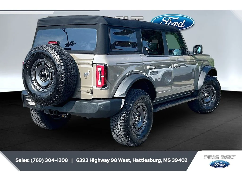 Used 2025 Marsh Gray Ford Outer Banks image 11