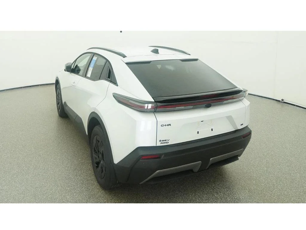 New 2026 Wind Chill Pearl Toyota SE image 6