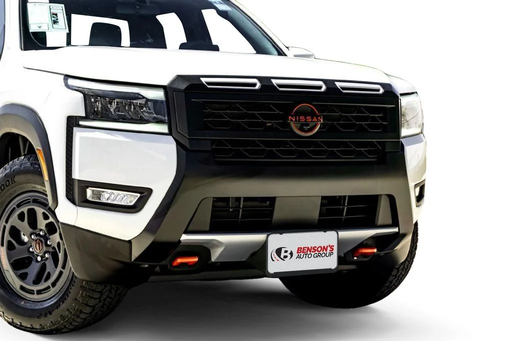 New 2026 White Nissan PRO-X image 3