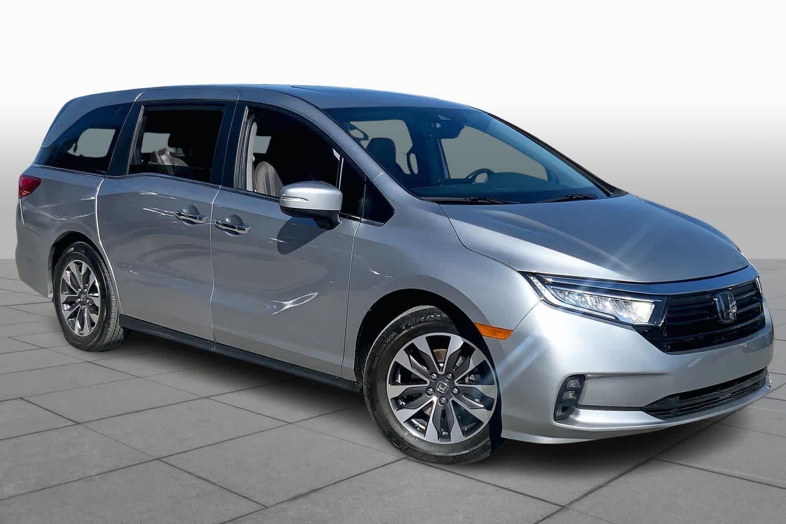 Used 2024 Honda Odyssey EX-L with VIN 5FNRL6H63RB020798 for sale in Kansas City