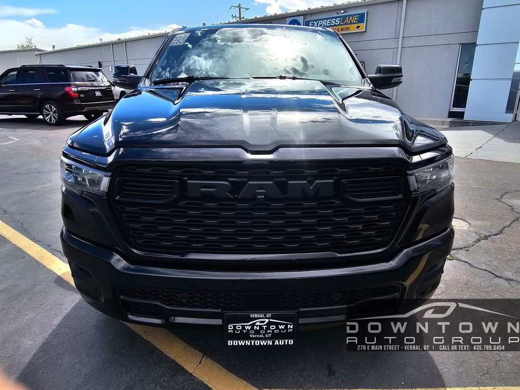 New 2026 Diamond Black Crystal Pearlcoat RAM Big Horn/Lone Star image 8