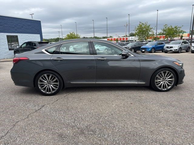 Used 2018 Himalayan Gray Genesis 5.0L Ultimate image 6