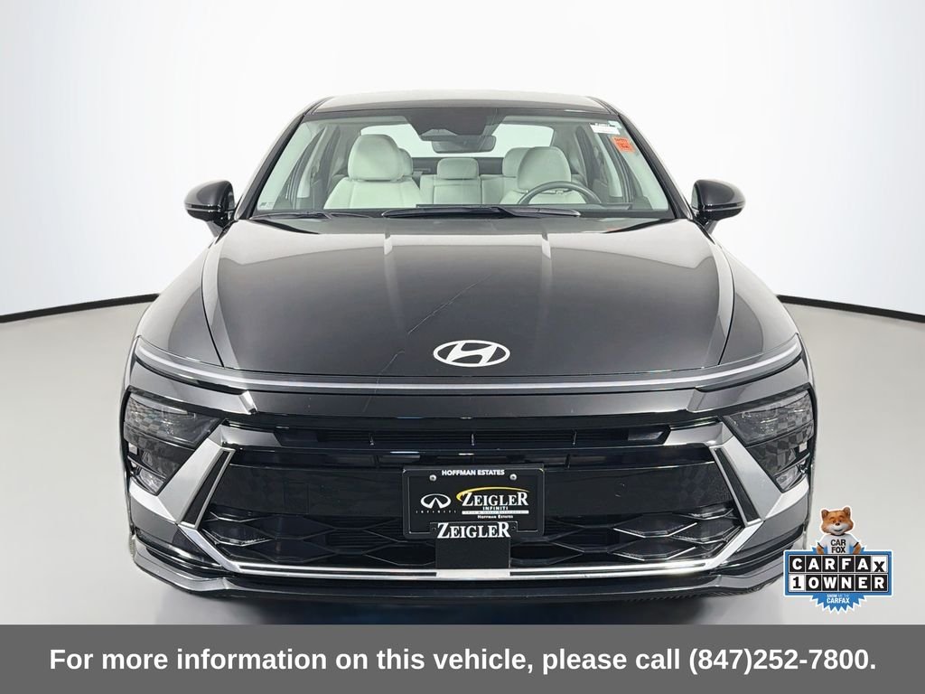 Used 2025 Abyss Black Hyundai SEL image 3