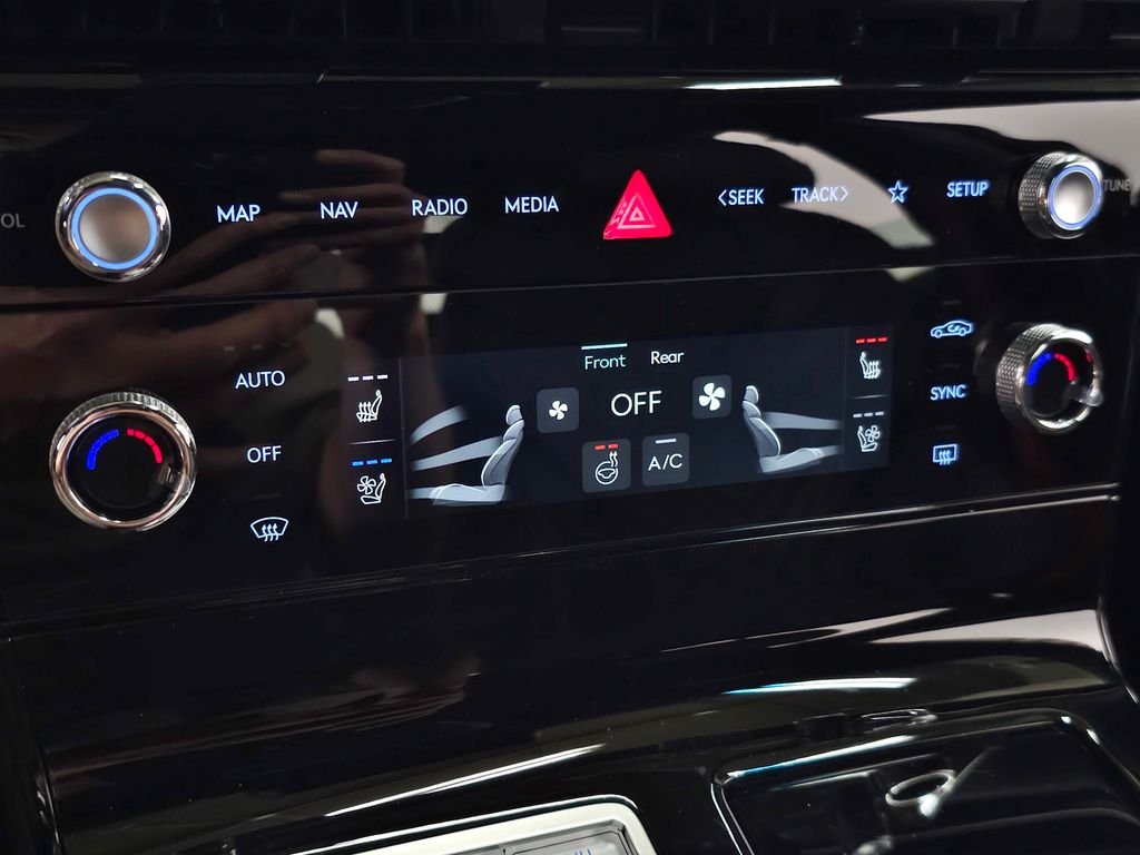 New 2026 Red Genesis 2.5T SPORT PRESTIGE image 27