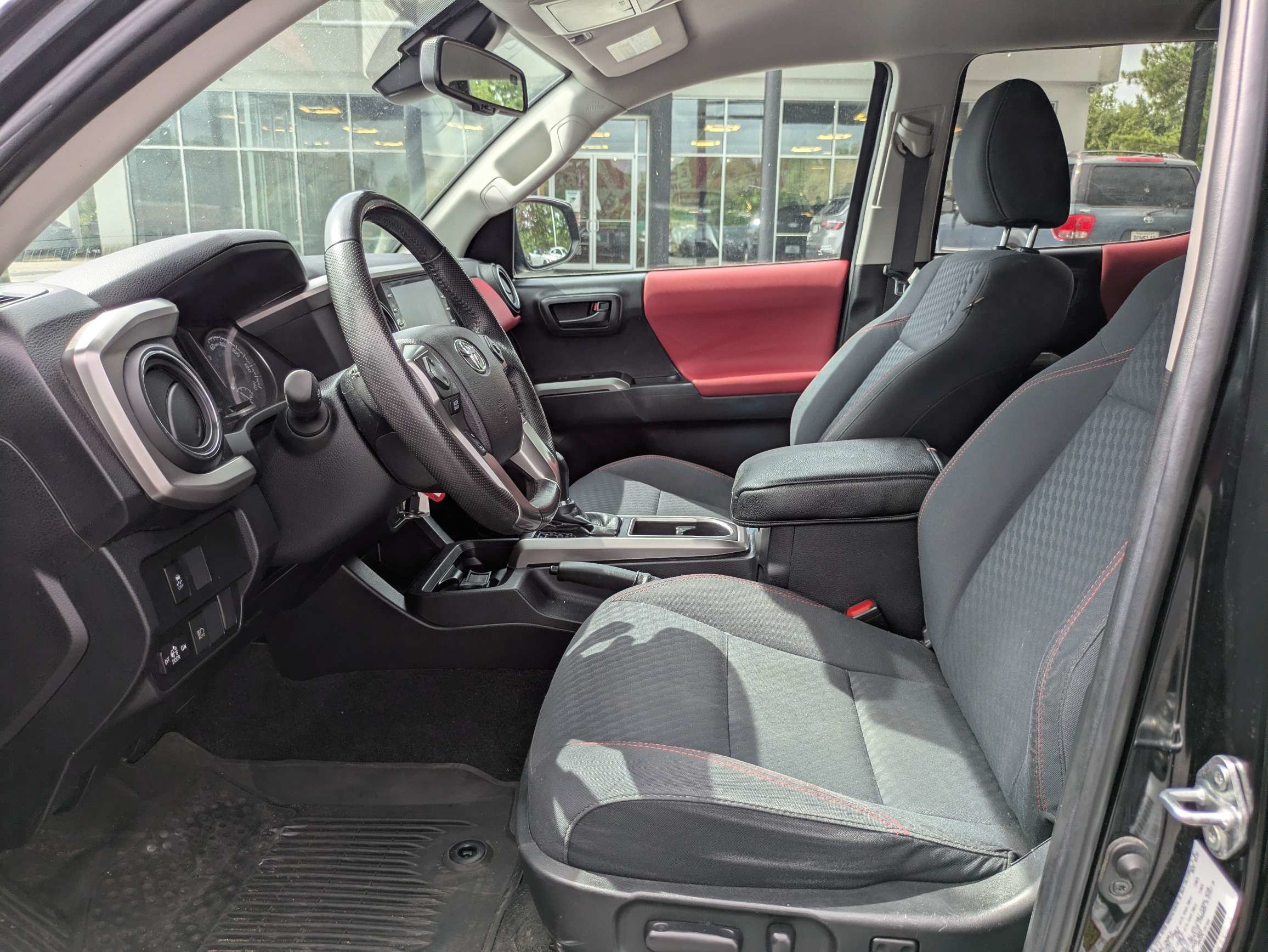 Used 2022 Black Toyota SR5 image 16