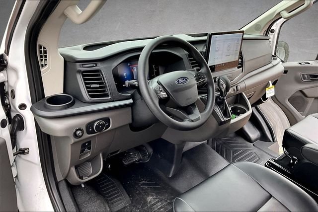 New 2026 Oxford White Ford Base image 6