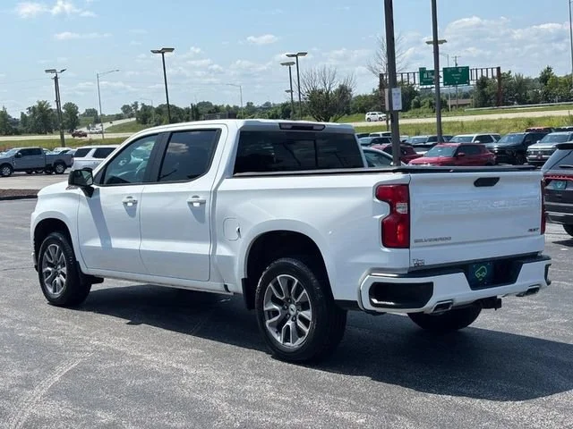 Used 2020 SUMMIT WHITE Chevrolet RST image 3