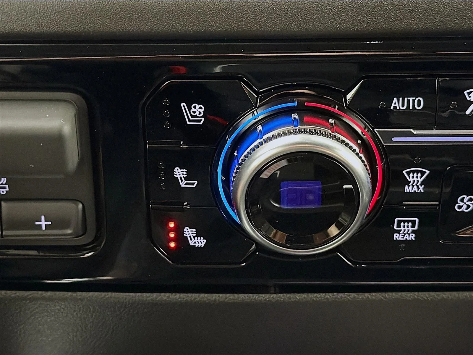 2026 GMC Sierra 2500HD SLT - Photo 22