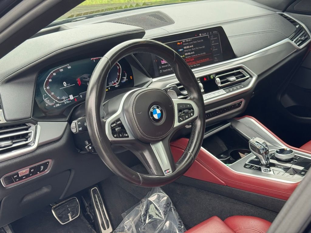 Used 2022 Black BMW xDrive40i image 14