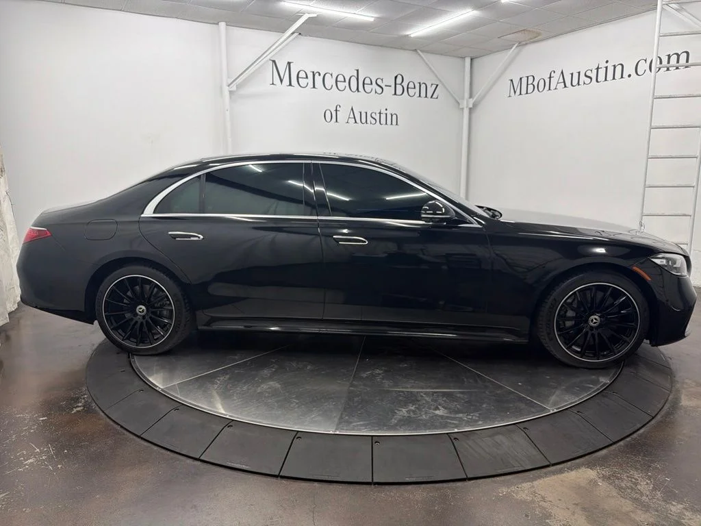 Certified Used 2022 Black Mercedes-Benz S 580 image 9