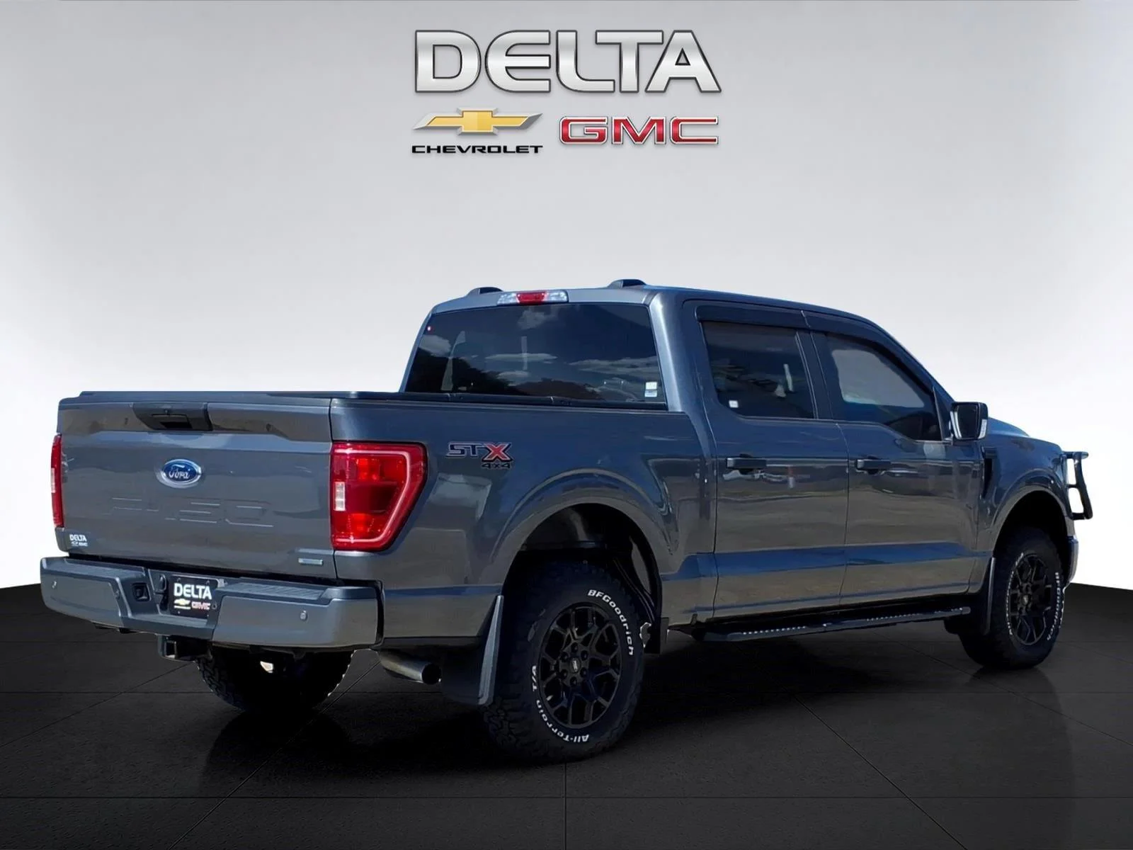 Used 2023 Carbonized Gray Ford XL image 5