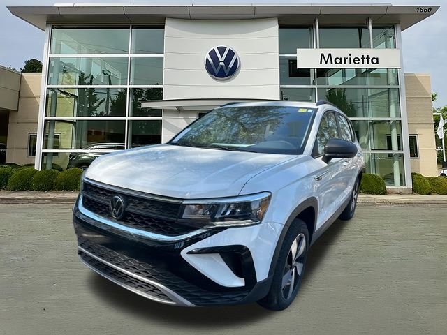 2024 Volkswagen Taos 1.5T S 4Motion's photo