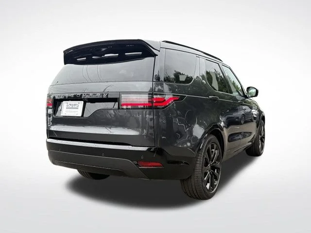 New 2026 Carpathian Grey Land Rover Dynamic SE image 8