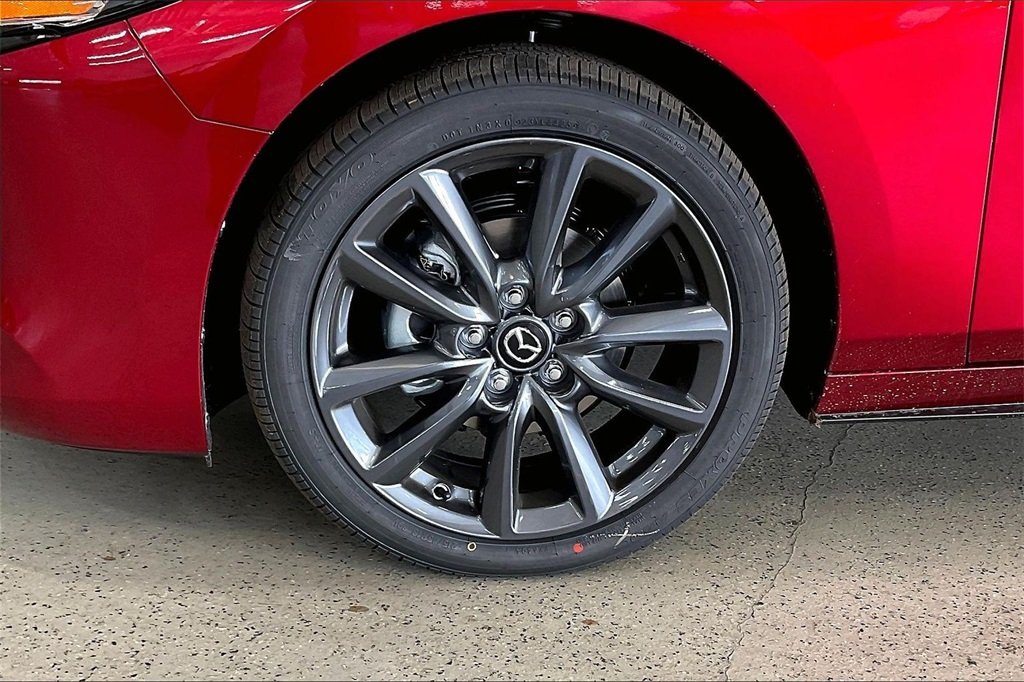 2026 MAZDA MAZDA3 - Image 11