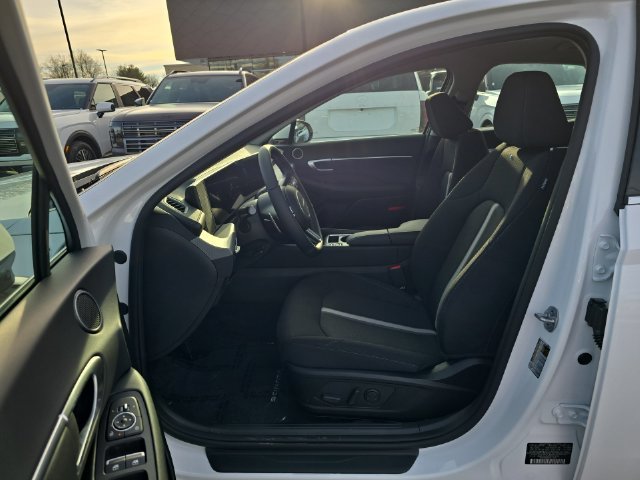 Used 2026 White Hyundai SEL Sport image 11