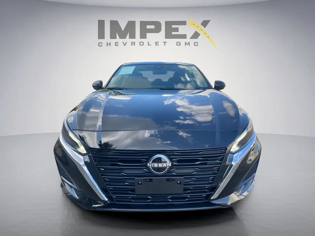 Used 2025 Black Nissan SV image 8