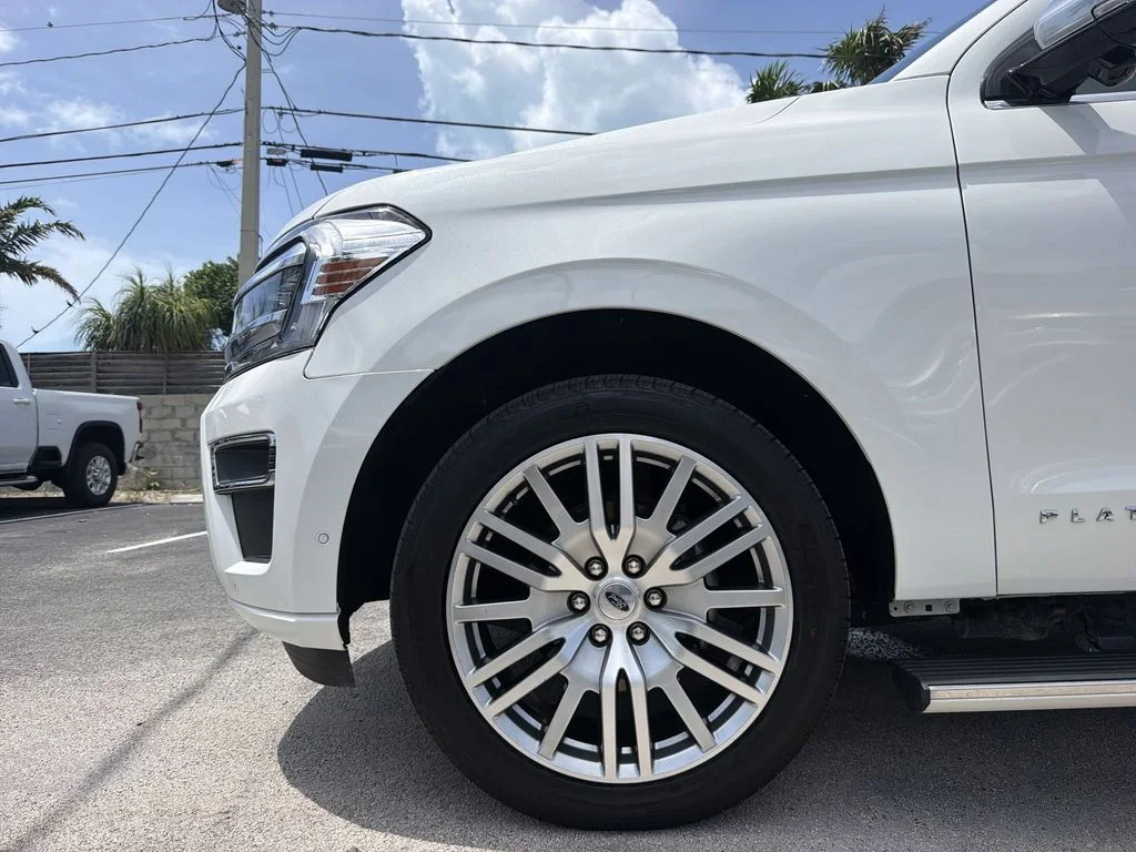 Used 2024 White Ford Platinum image 40