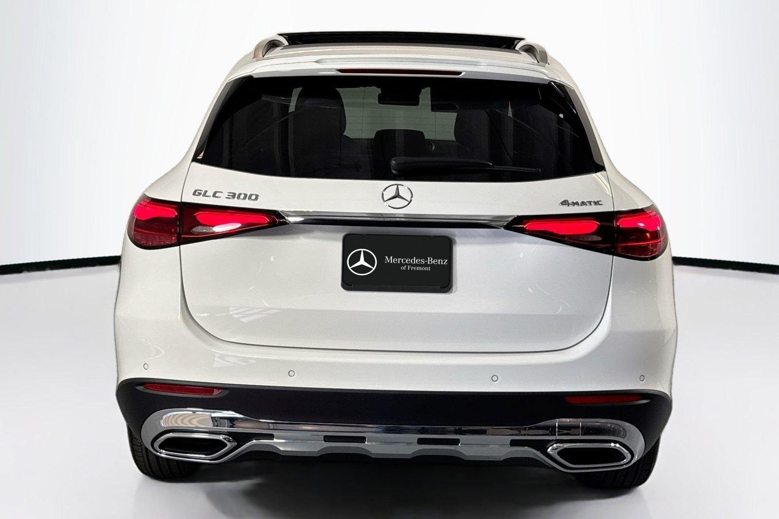 New 2026 Polar White Mercedes-Benz GLC 300 image 6