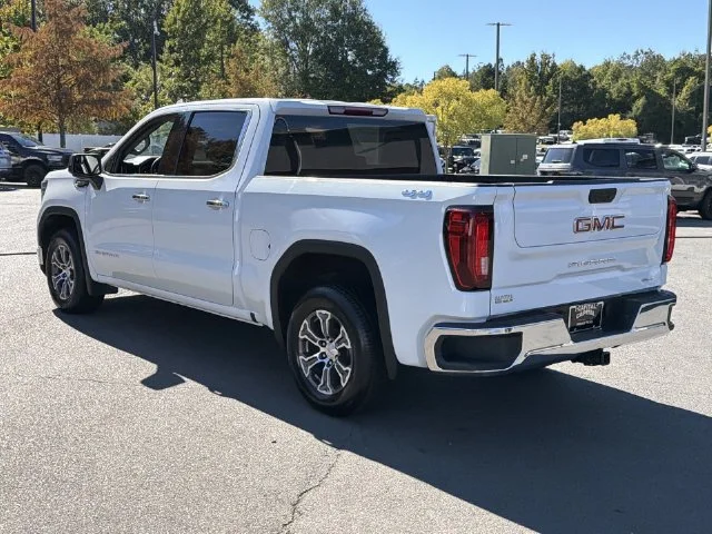 Used 2025 White GMC SLT image 11