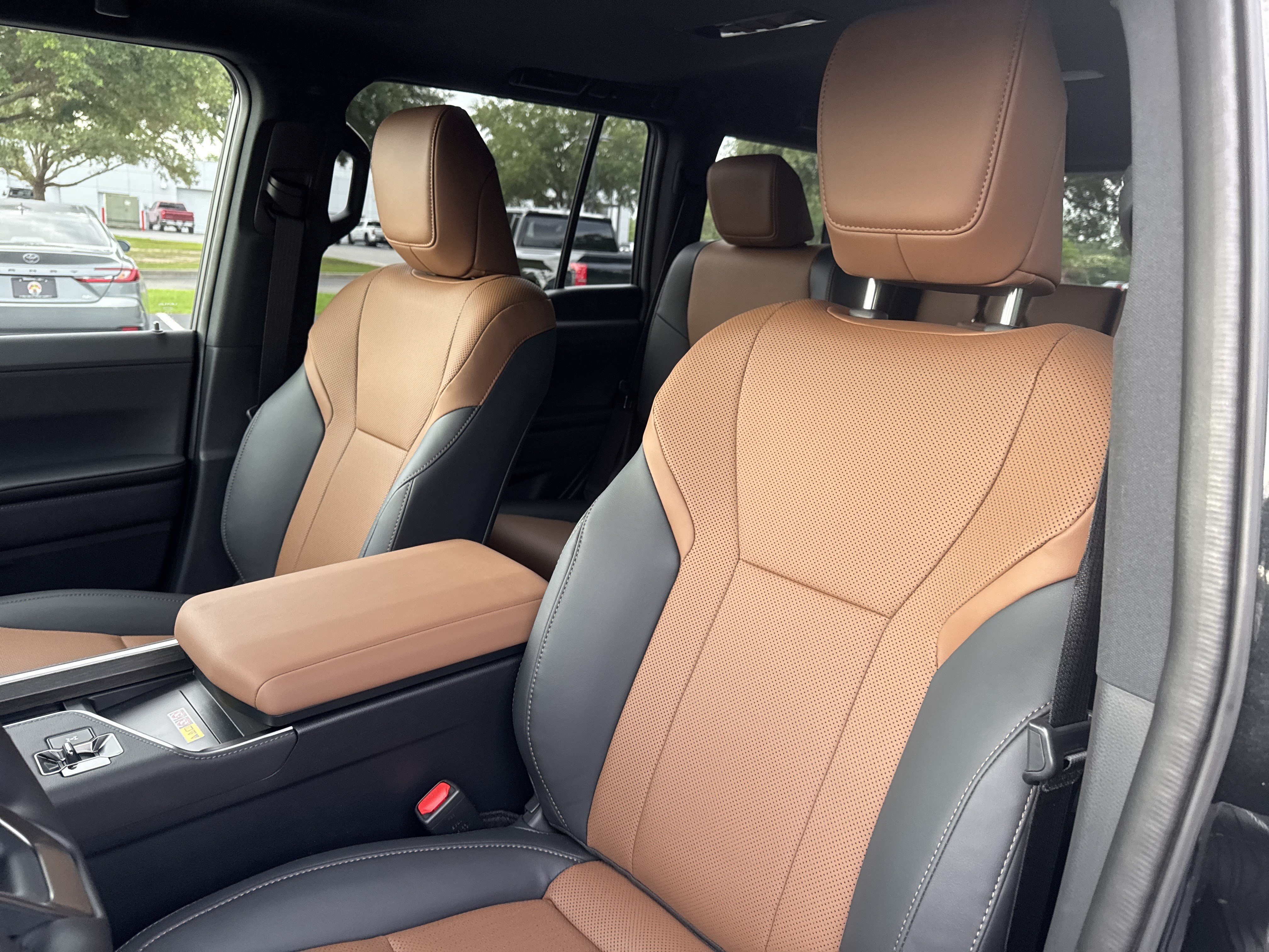 2026 Lexus GX Premium - Photo 14