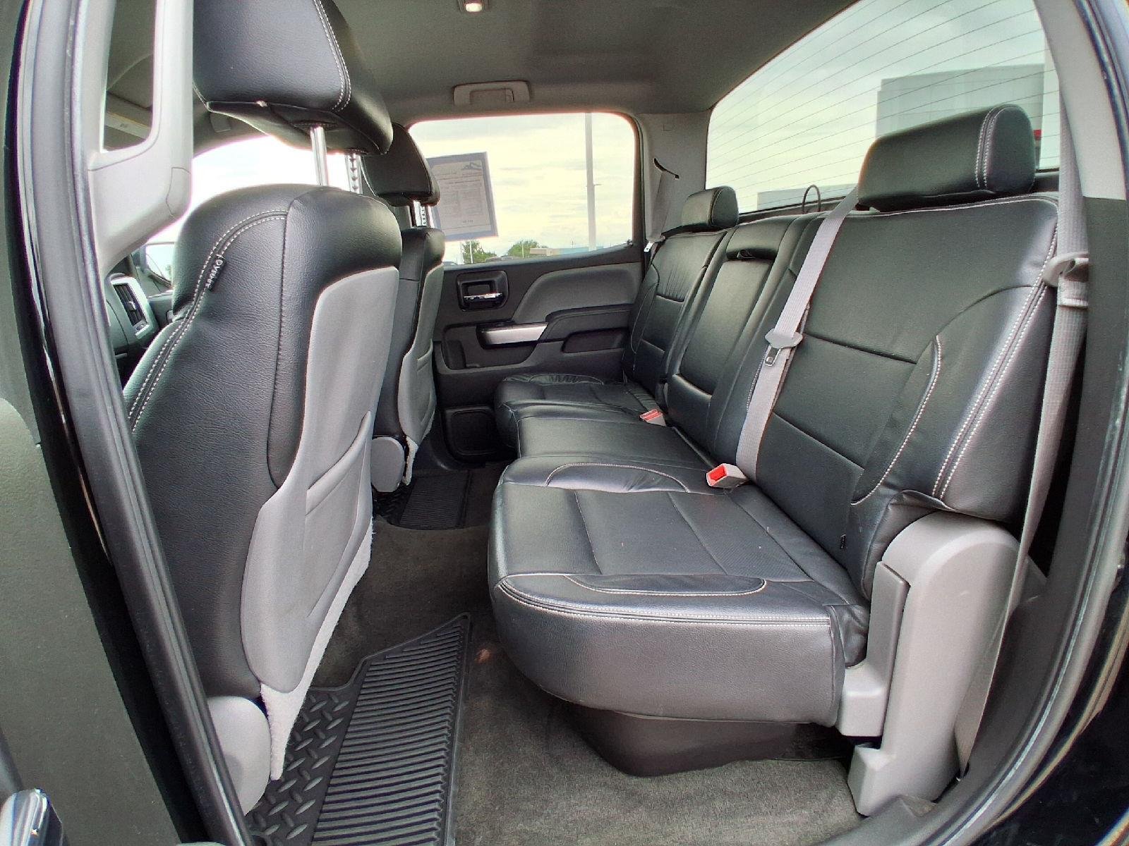 Used 2015 Black Chevrolet LT image 18