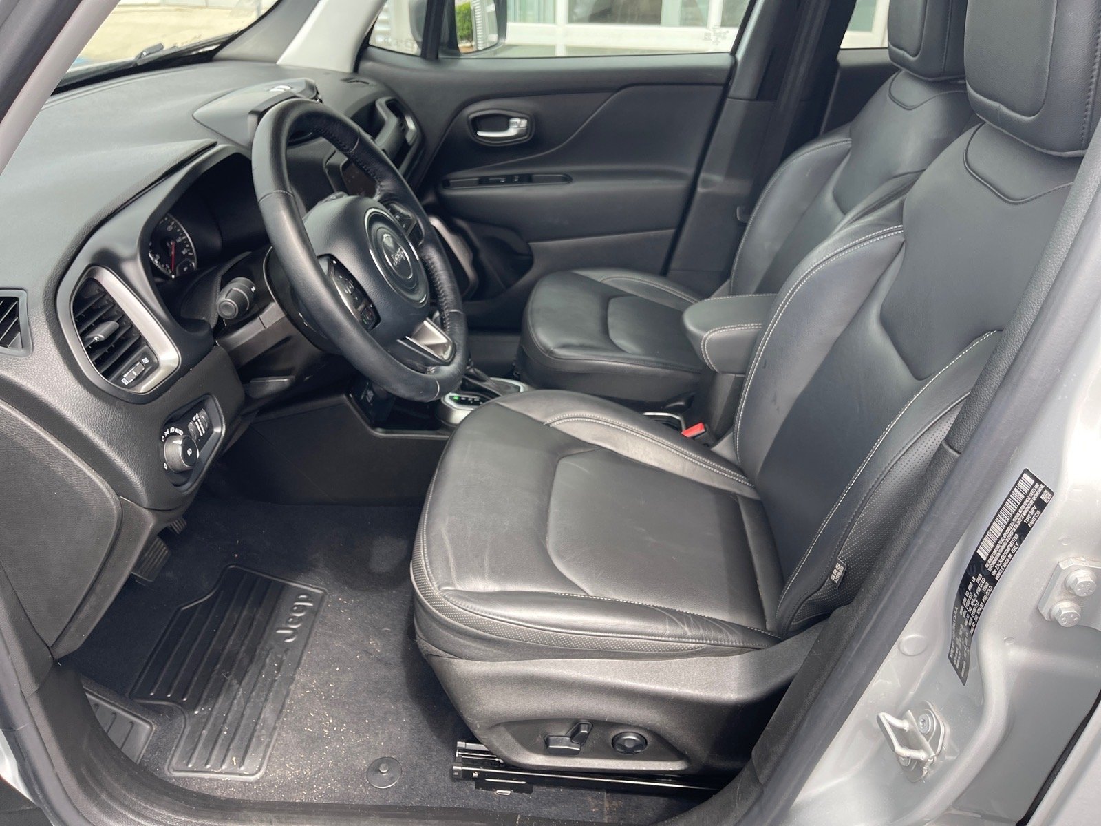 Used 2021 Silver Jeep Limited image 10