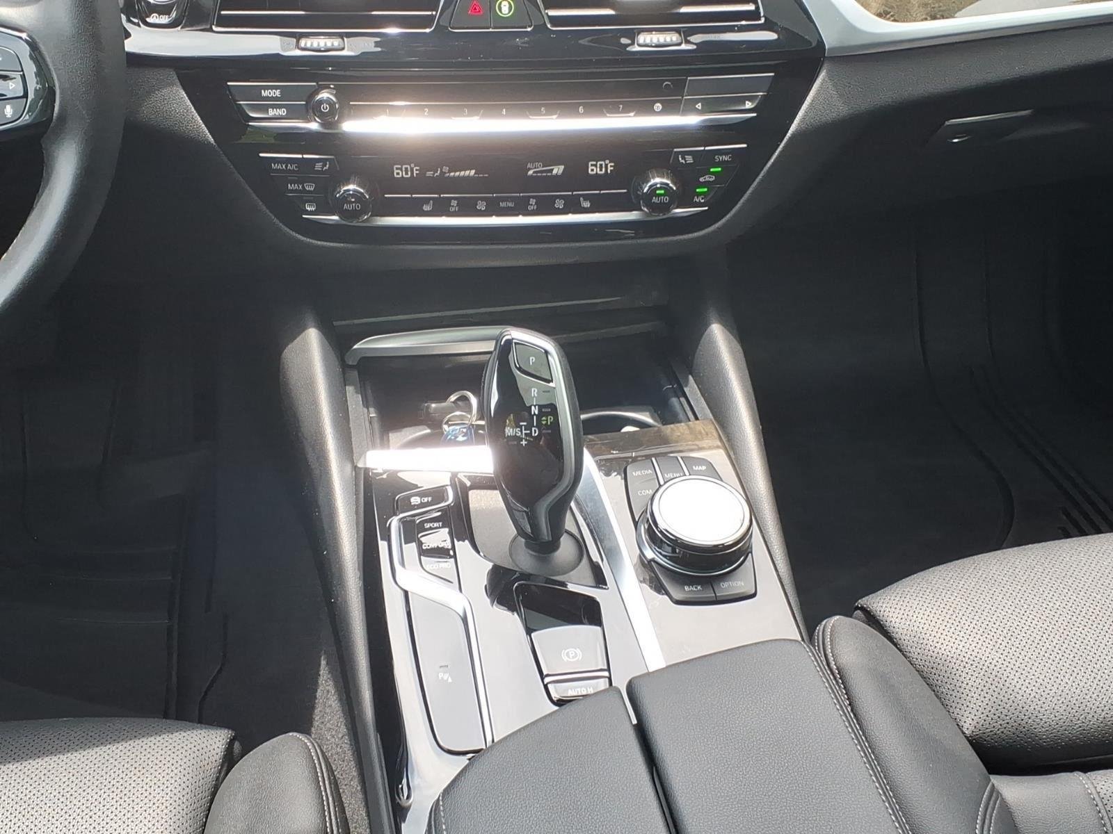 Used 2023 Skyscraper Gray Metallic BMW 530i image 18